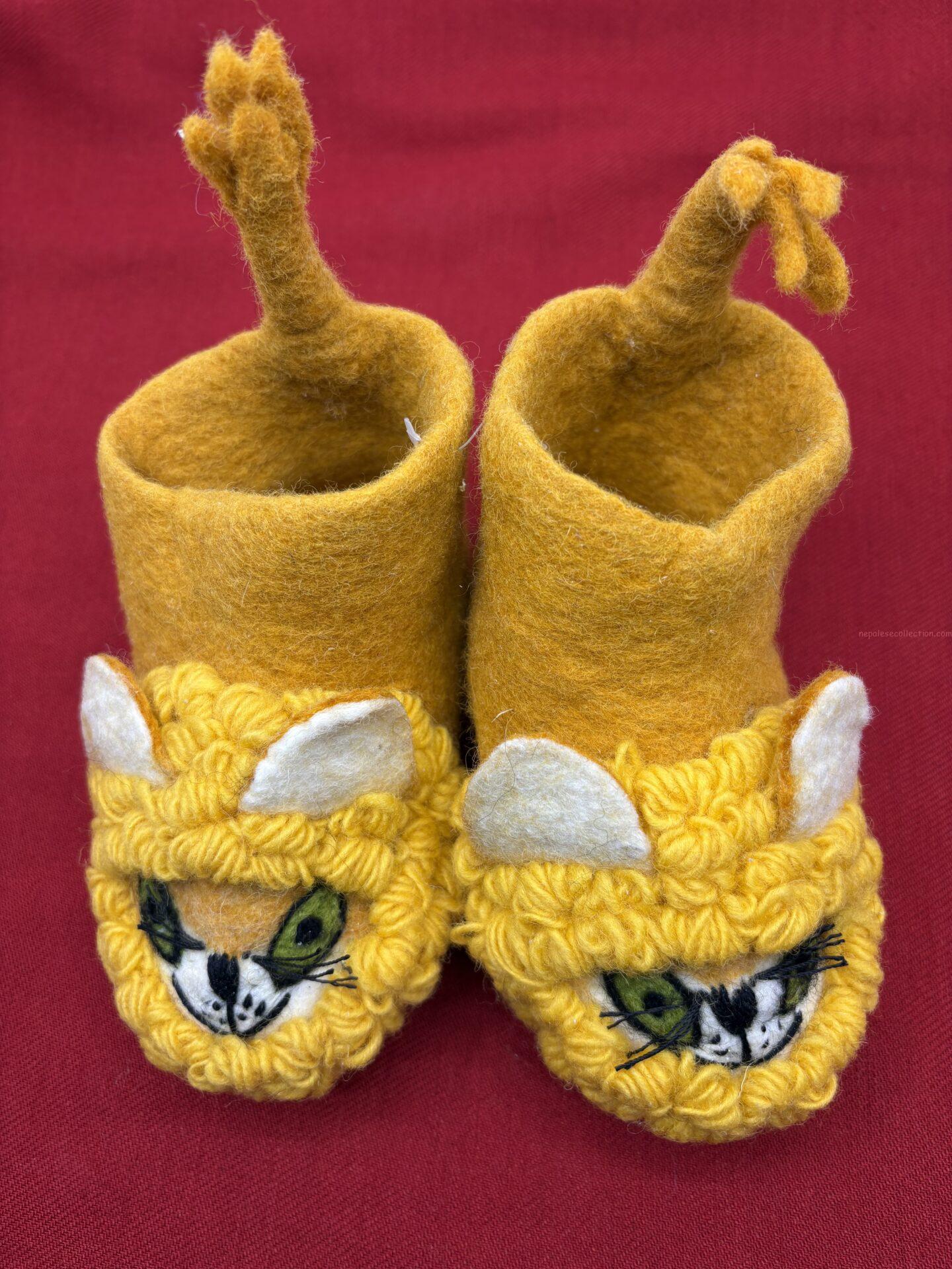 Kids Woolen Slipper